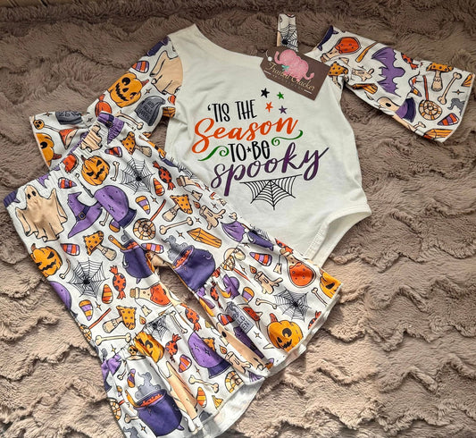 Tis The Season To Be Spooky